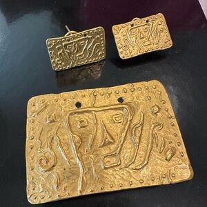 Gold Abstract Face Jewelry Set Brooch / Pin and Earrings